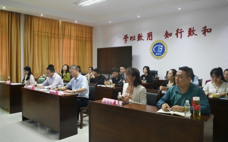 海南高速举办全媒体培训班