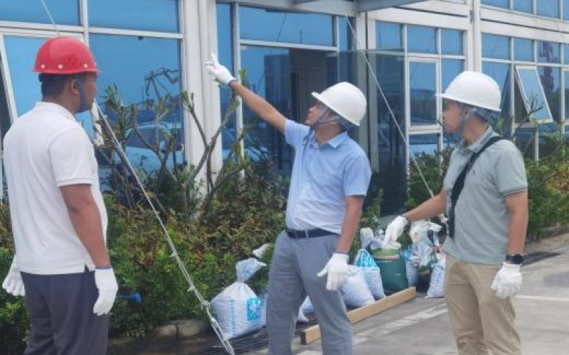 临危不乱 众志成城 海南高速公路工程建设集团有限公司防台救...