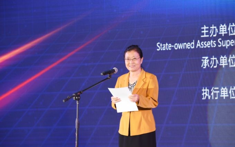 【活动简报】“缤纷英语Show，国企新风采！