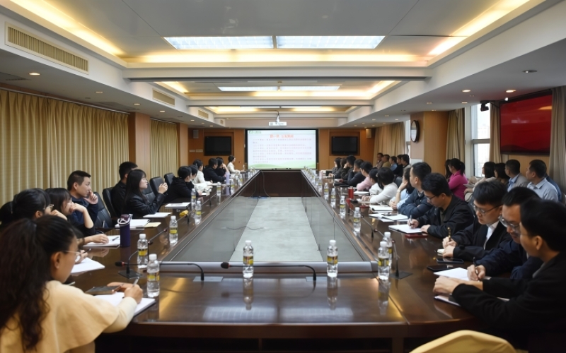 凝“新”聚势强能力 共启发展新篇章 海南高速养护公司举办新员工入职培训