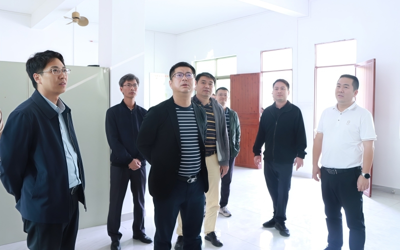 海南省公路管理局党委书记、局长林健带队到海南高速公路养护有限公司屯昌分公司调研指导工作