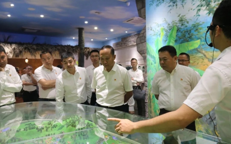 厅办公室等支部联合开展主题党日活动，司迺超参加并讲党课