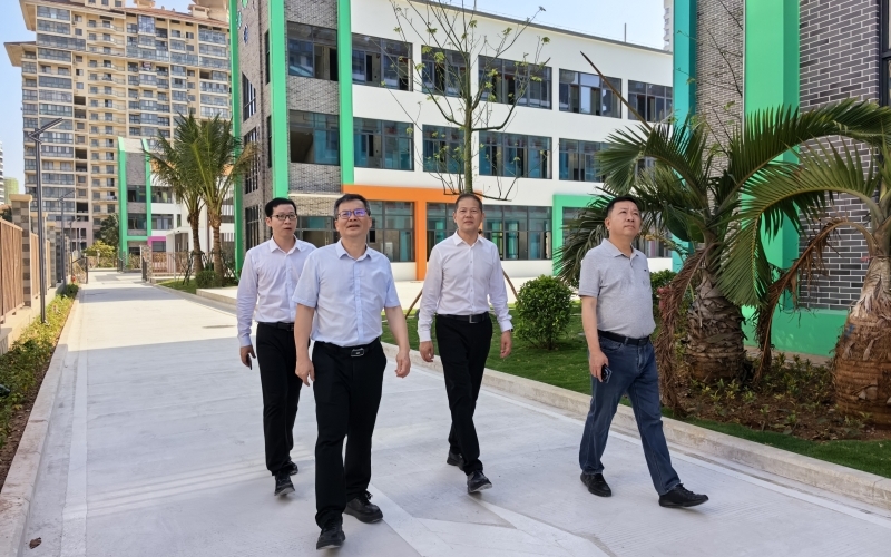 陈辉一行到琼海嘉浪雅居项目开展调研