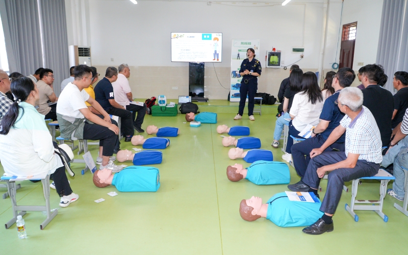 海南高速举办大讲堂暨安全应急实操演练培训